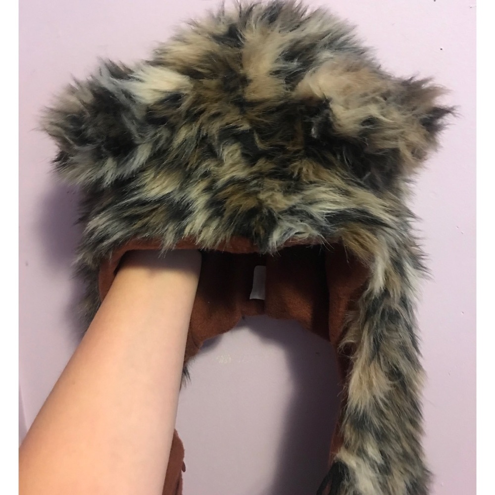 Leopard print snood